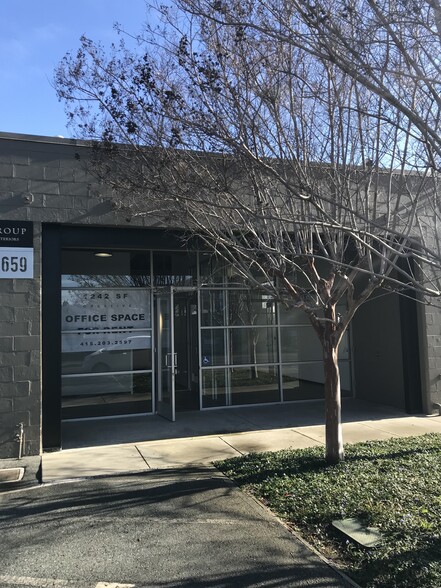 2657-2659 Spring St, Redwood City, CA for lease - Building Photo - Image 2 of 10