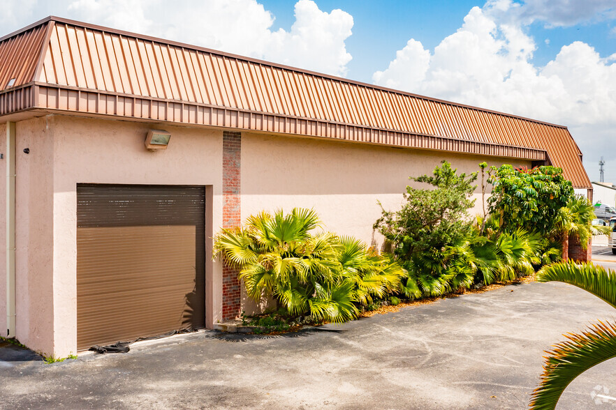 6500 NW 16th St, Plantation, FL for sale - Primary Photo - Image 1 of 1