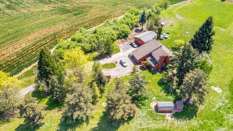 2700 SW Redmond Hill Rd, Mcminnville, OR for sale - Building Photo - Image 2 of 15