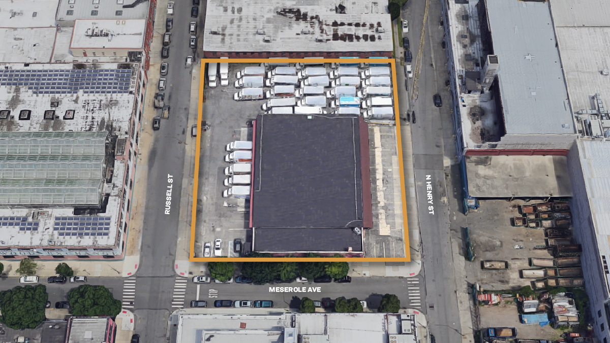 273 Meserole Ave, Brooklyn, NY for lease Building Photo- Image 1 of 3