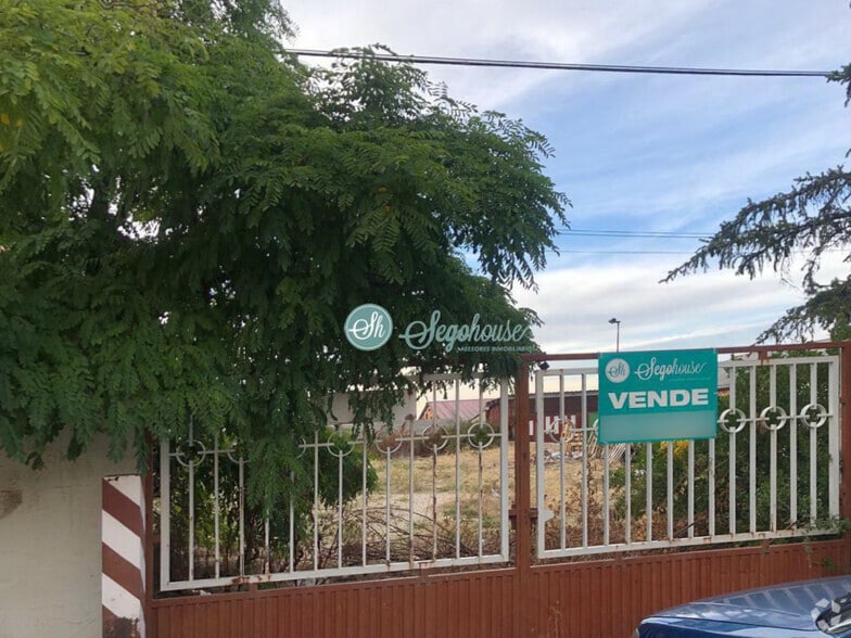Land in Segovia, Segovia for sale - Building Photo - Image 2 of 2
