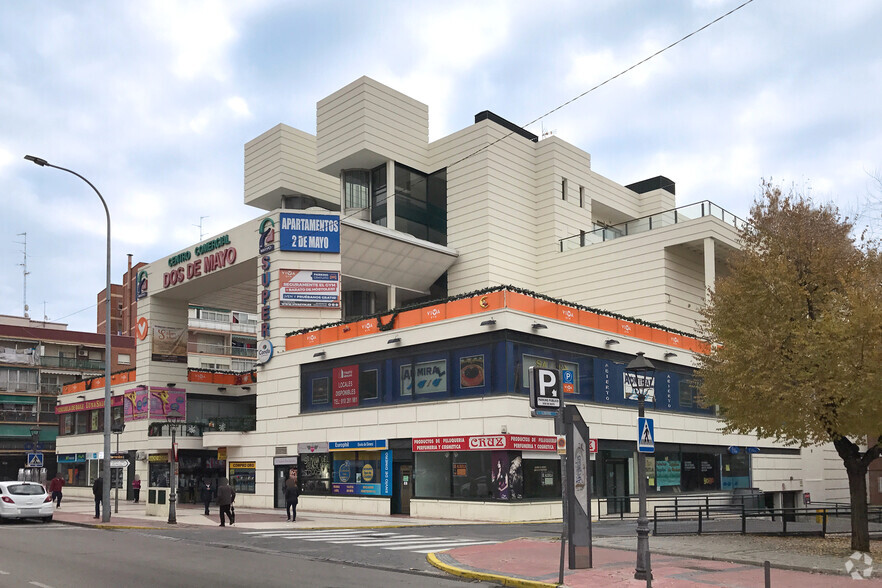 Avenida del Dos de Mayo, 27, Móstoles, Madrid for sale - Building Photo - Image 2 of 3