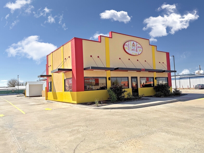 106 College Ave, Levelland, TX for lease - Building Photo - Image 3 of 5