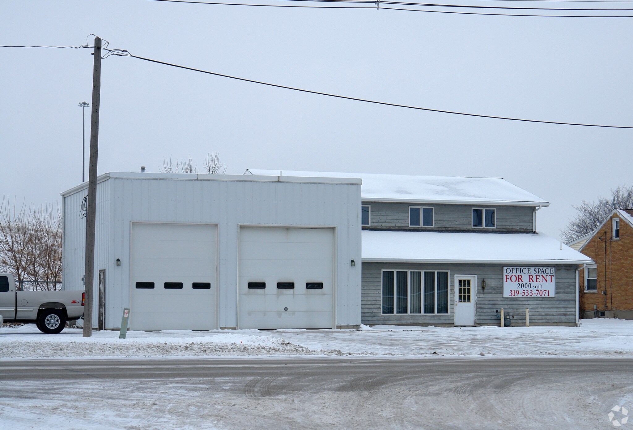 5104 J St SW, Cedar Rapids, IA for sale Primary Photo- Image 1 of 1