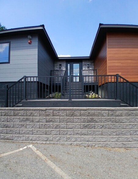 6 Main St, Atkinson, NH for sale - Building Photo - Image 1 of 1