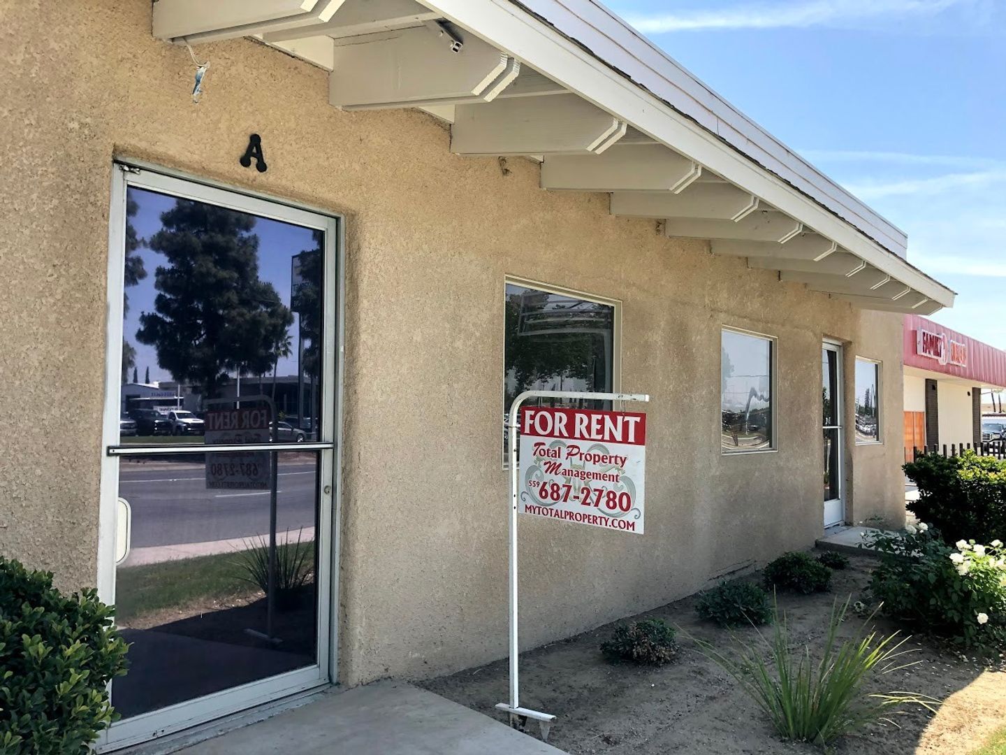 2129 E Tulare Ave, Tulare, CA for sale Building Photo- Image 1 of 1