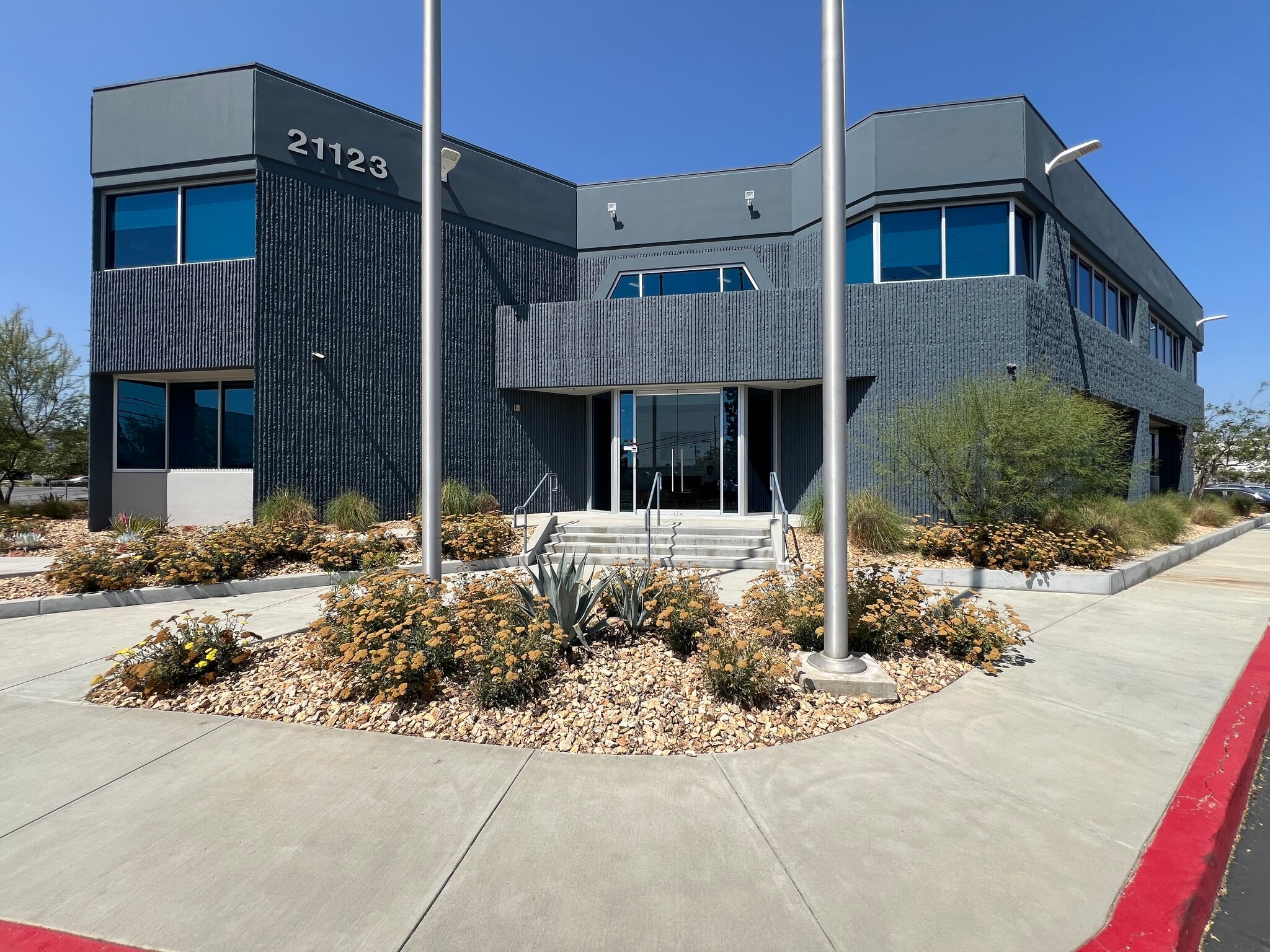 21123 Nordhoff St, Chatsworth, CA for lease Interior Photo- Image 1 of 24