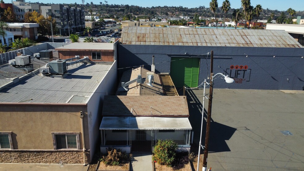 132-144 S Orange Ave, El Cajon, CA for lease - Building Photo - Image 1 of 6