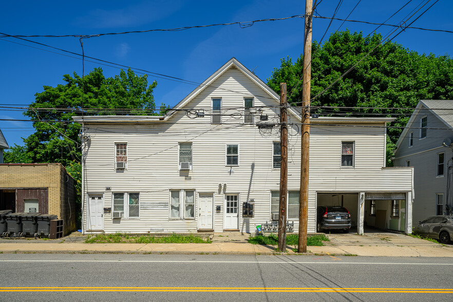 291-293 E Main St, Torrington, CT for sale - Building Photo - Image 1 of 1