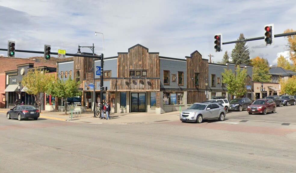 902-906 Lincoln Ave and 111 9th St, Steamboat Springs, CO for lease - Building Photo - Image 1 of 4