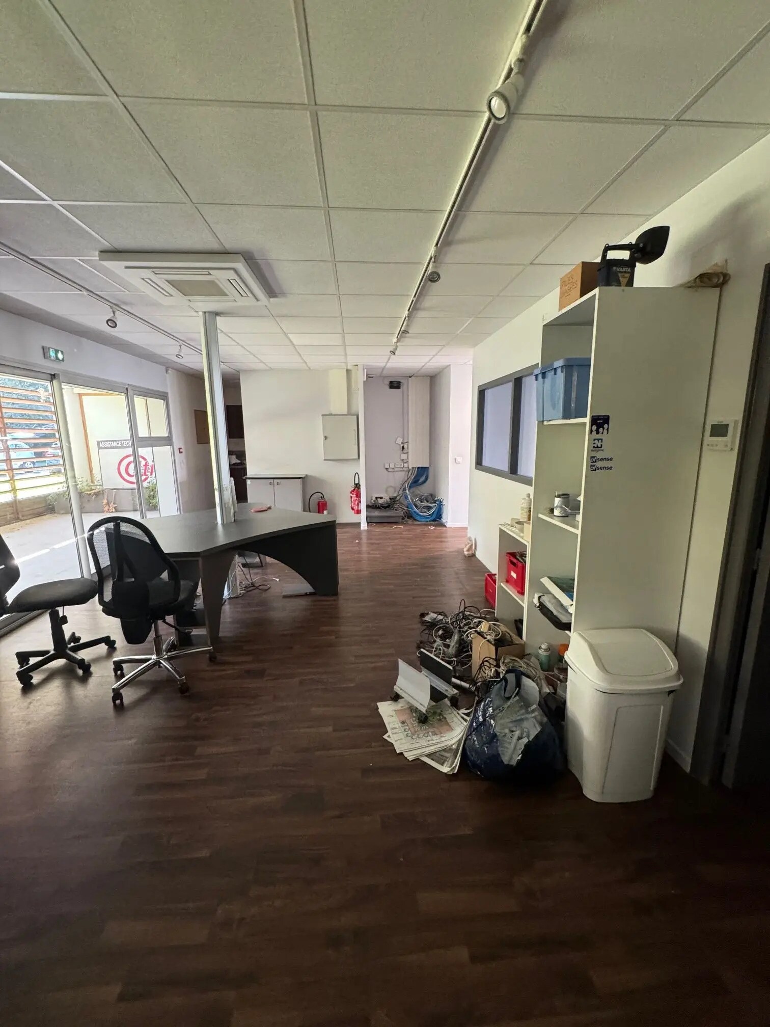 Office in Anglet for lease Interior Photo- Image 1 of 3