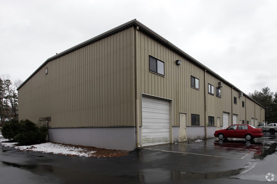 1112 Main St, Osterville, MA for sale - Building Photo - Image 1 of 1