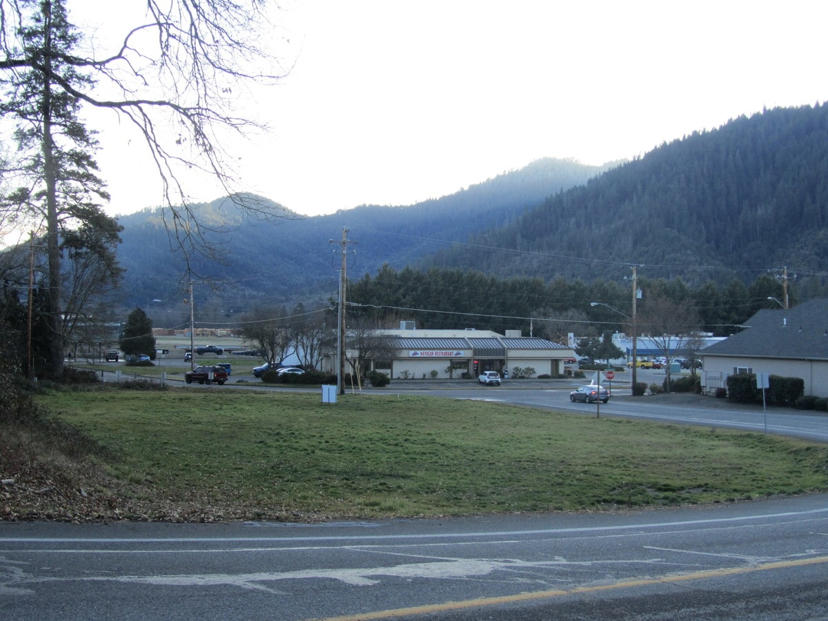 0 Wards Creek Rd, Rogue River, OR 97537