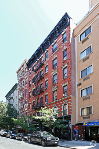 138-140 Ludlow St, New York, NY for sale - Primary Photo - Image 1 of 5