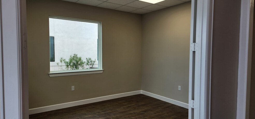 11940 Broadway St, Pearland, TX for lease - Interior Photo - Image 3 of 10