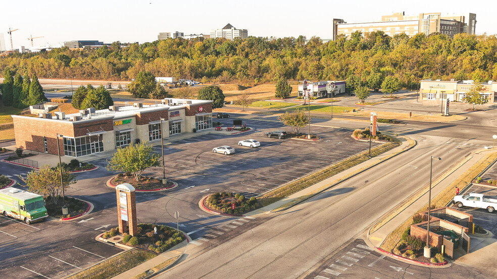 4204 W Green Acres Rd, Rogers, AR for lease - Building Photo - Image 3 of 3