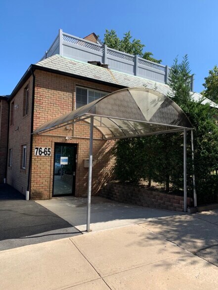 7665 Austin St, Forest Hills, NY for sale - Building Photo - Image 1 of 1