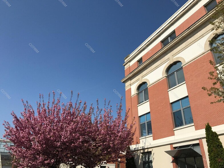 14 Rue Edouard Mignot, Reims for lease - Building Photo - Image 1 of 5