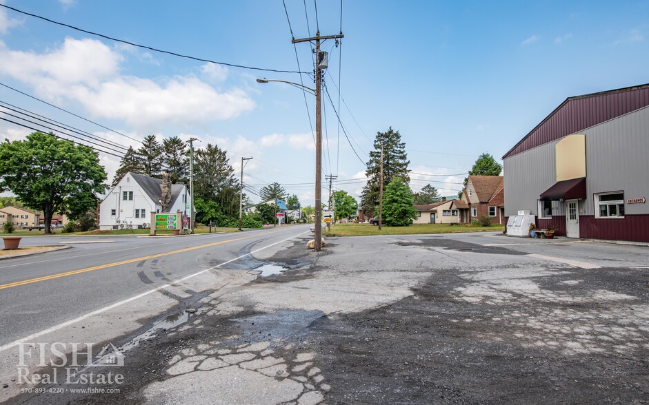 275 Main St, Beech Creek, PA for lease - Building Photo - Image 3 of 11