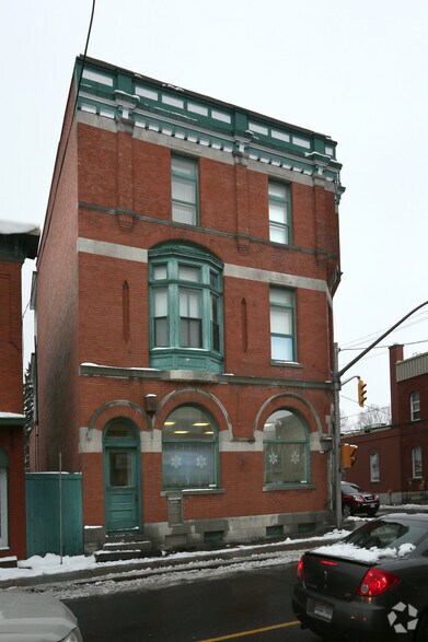 32 Main St N, North Glengarry, ON for lease - Building Photo - Image 2 of 3