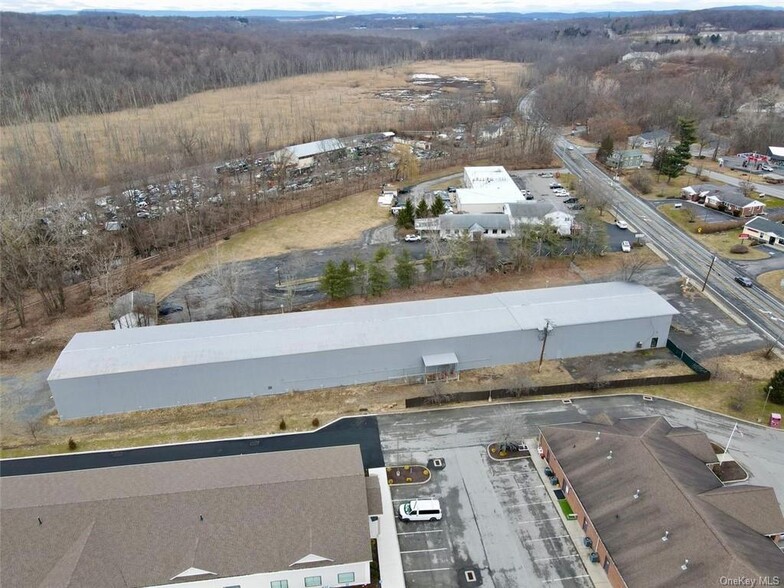 161 Temple Hill Rd, New Windsor, NY for lease - Building Photo - Image 1 of 11