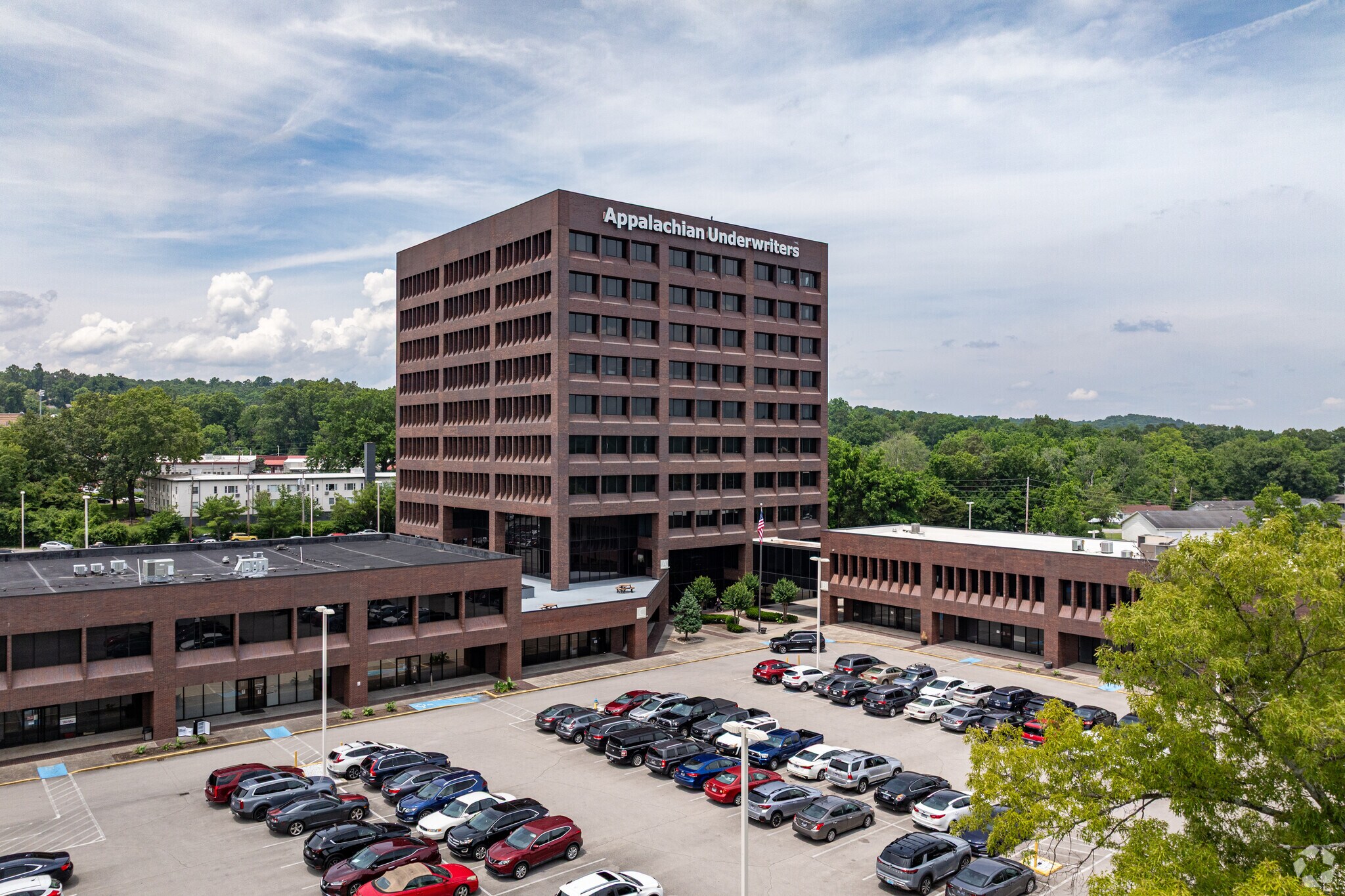 800 Oak Ridge Tpke, Oak Ridge, TN for sale Primary Photo- Image 1 of 1