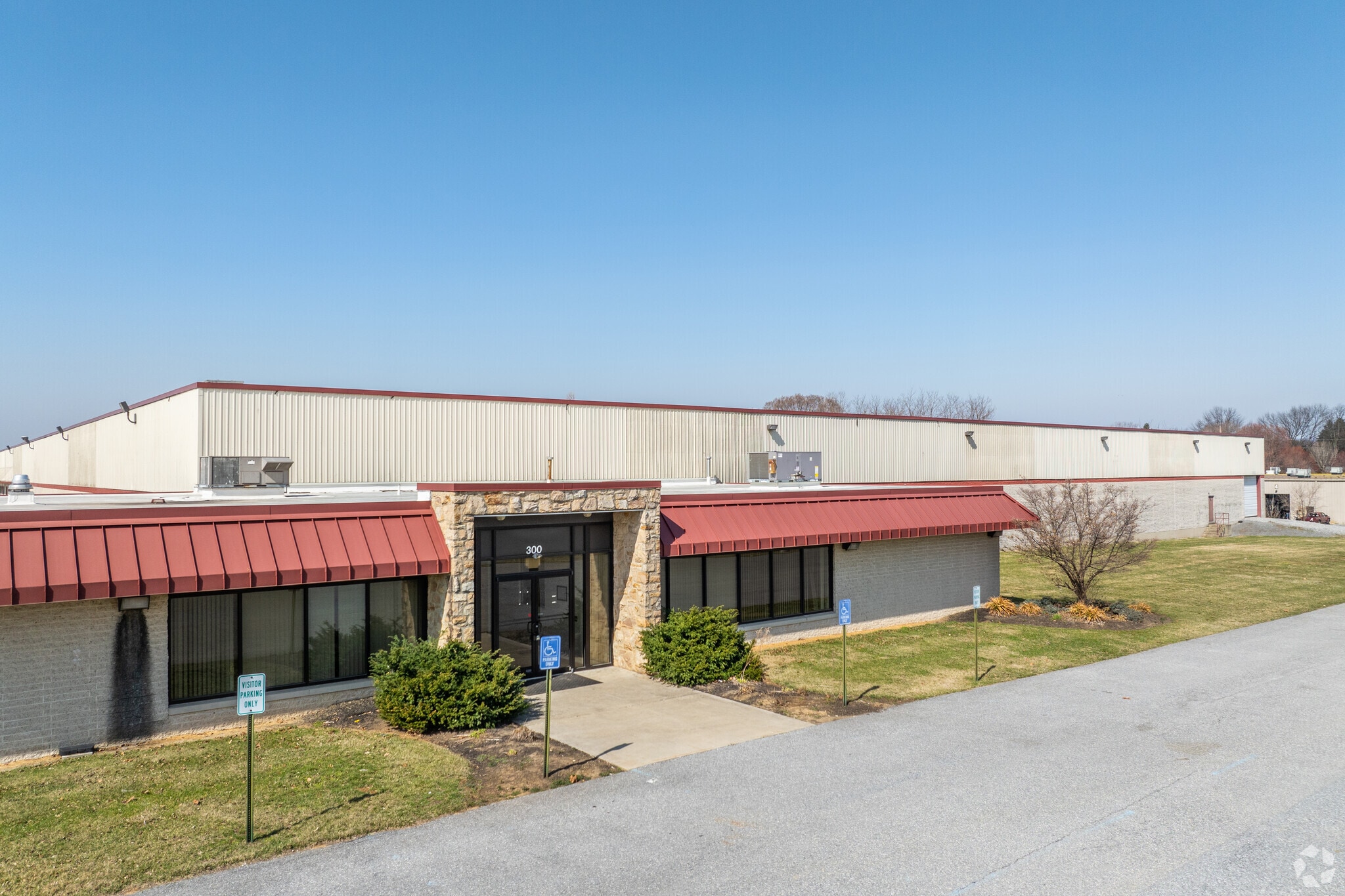 300 W Heinz St, Mechanicsburg, PA for lease Primary Photo- Image 1 of 8
