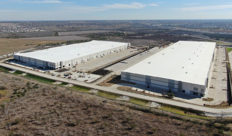 10264 Viewpoint Rdg, Schertz, TX for lease - Building Photo - Image 1 of 2