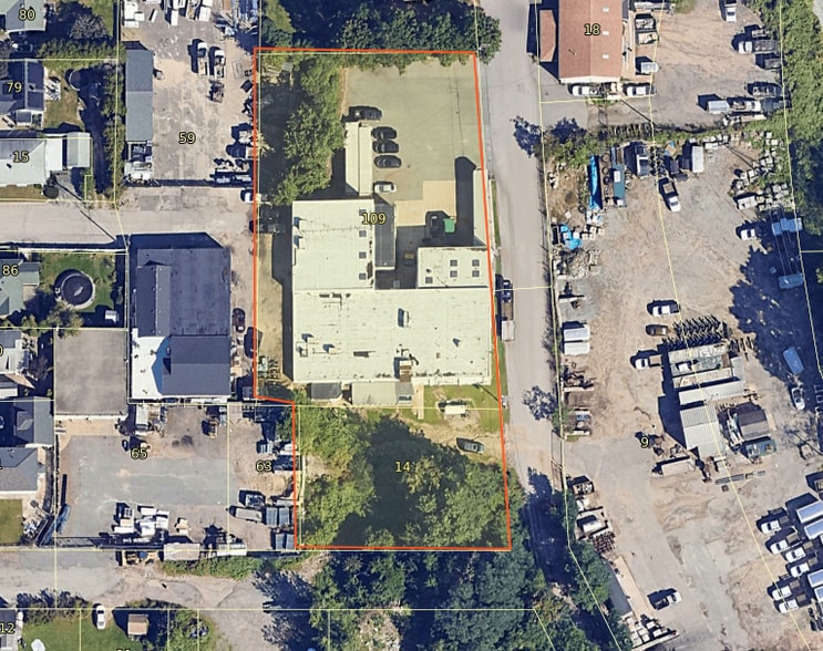 74 Railroad Ave, Johnston, RI for sale - Building Photo - Image 3 of 7