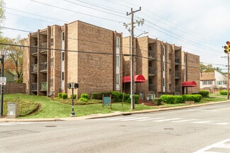 More details for 300-302 W Glebe Rd, Alexandria, VA - Multifamily for Sale