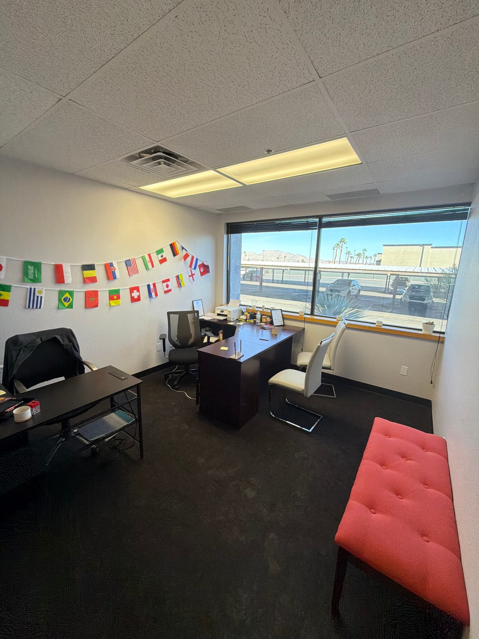 2755-2795 E Desert Inn Rd, Las Vegas, NV for lease Interior Photo- Image 1 of 1