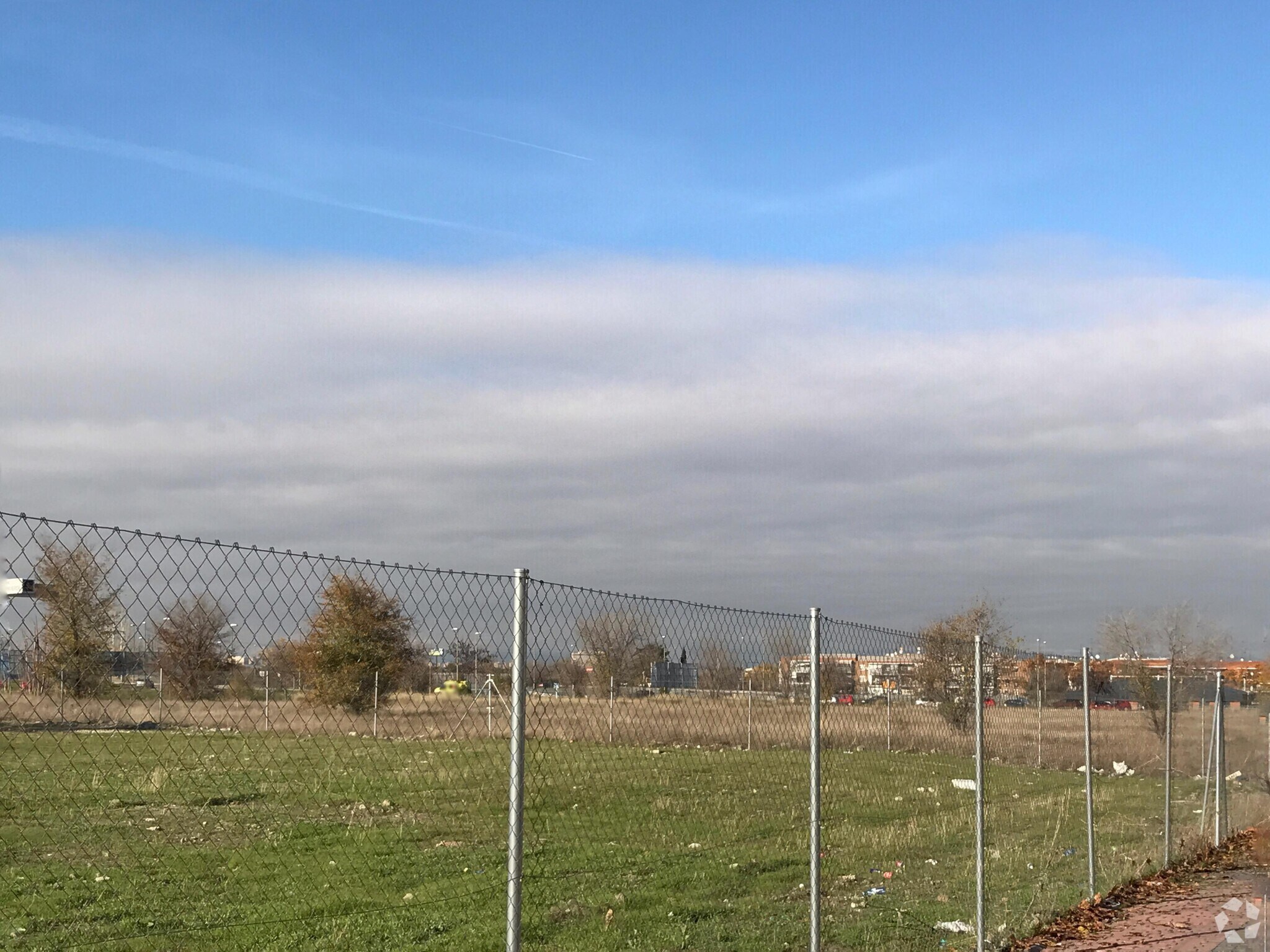 Calle de Valle de Tobalina, 15, Madrid, Madrid for sale Primary Photo- Image 1 of 1