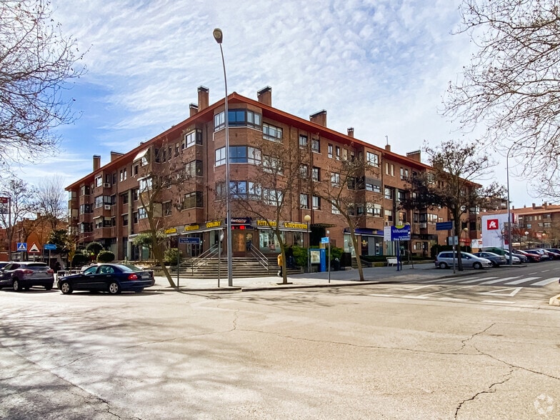 Avenida de Viñuelas, 52, Tres Cantos, Madrid for lease - Building Photo - Image 1 of 2