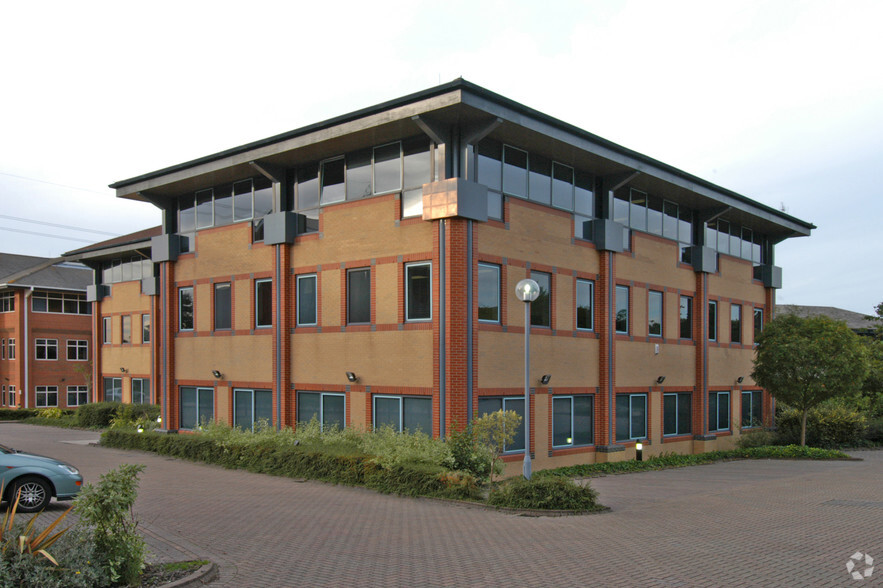 Parkway, Fareham for sale - Building Photo - Image 3 of 3