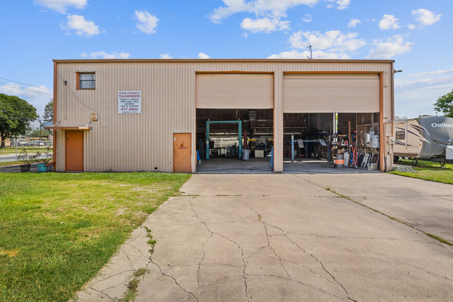 202 N Shaver St, Pasadena, TX for sale - Building Photo - Image 1 of 1