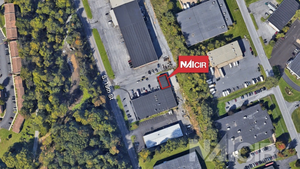 1591 S 19th St, Harrisburg, PA for lease - Building Photo - Image 2 of 4