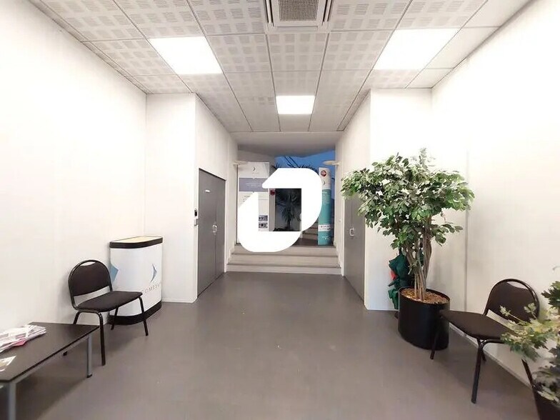 4 Rue René Razel, Saclay for lease - Building Photo - Image 3 of 33