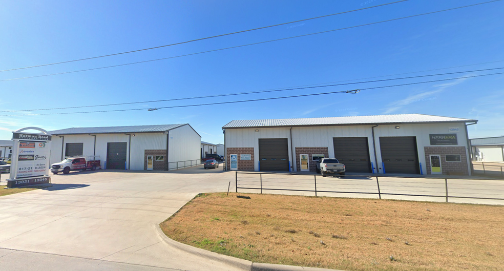 13045 Harmon Rd, Fort Worth, TX for lease - Building Photo - Image 2 of 4