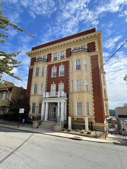 618-620 Court St, Lynchburg, VA for sale - Building Photo - Image 1 of 1