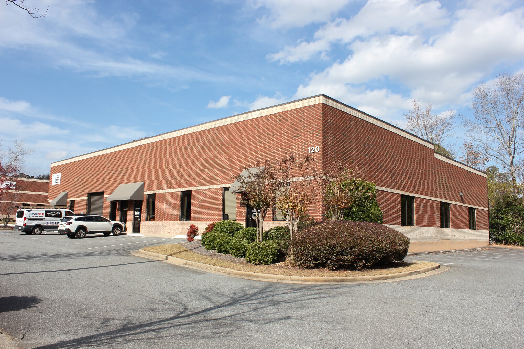 120 Arnold Mill Park, Woodstock, GA for lease Building Photo- Image 1 of 19