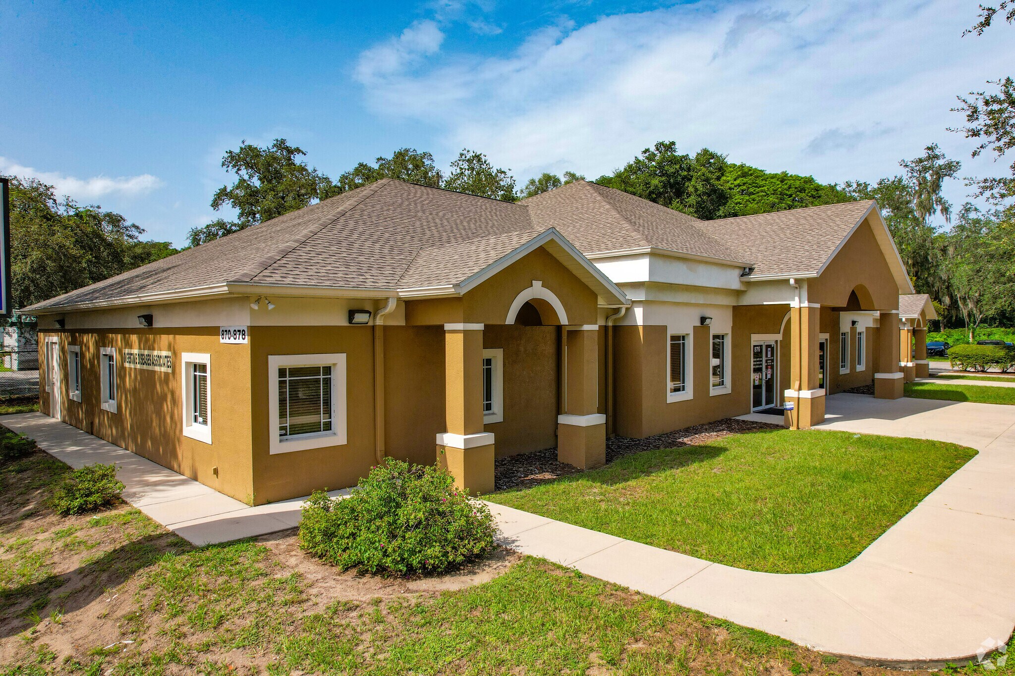 874 S Parsons Ave, Brandon, FL for sale Primary Photo- Image 1 of 1