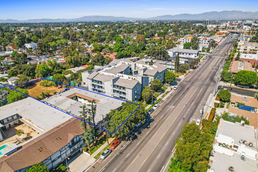 5763 Laurel Canyon Blvd, Valley Village, CA for sale - Building Photo - Image 2 of 14