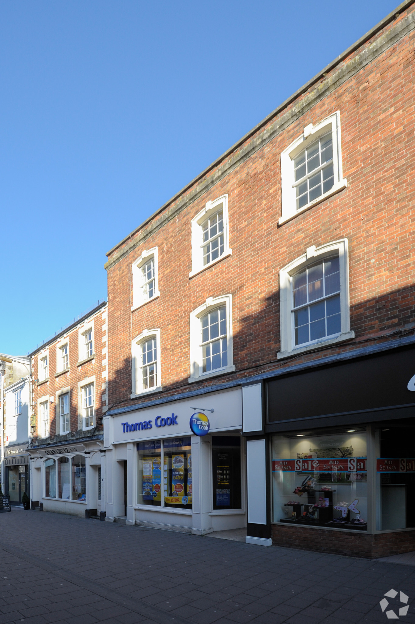 7 Old Swan Yard, Devizes for sale Primary Photo- Image 1 of 1