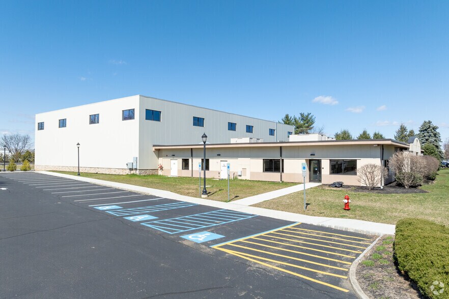 3620 Quakerbridge Rd, Hamilton, NJ 08619