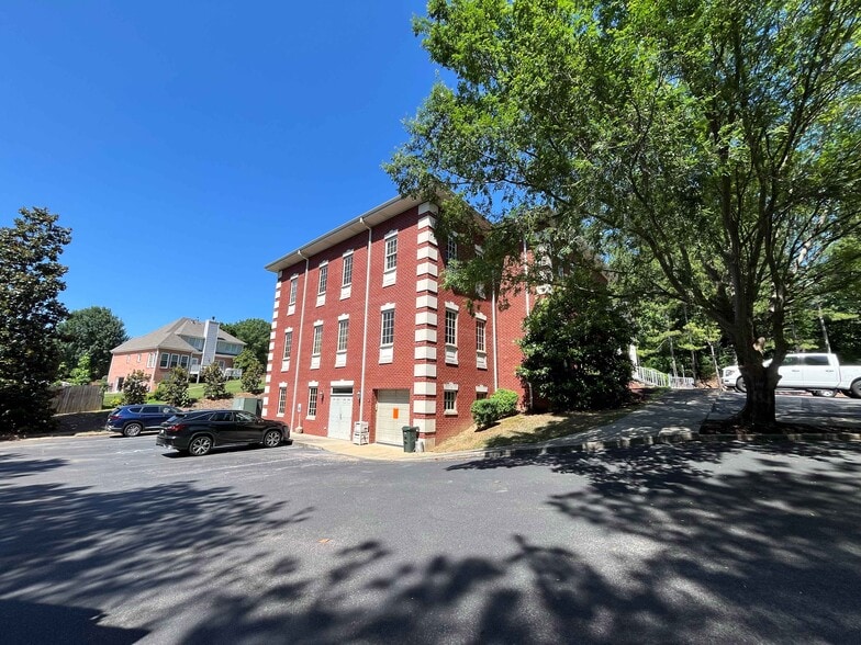 400 Emery Dr, Birmingham, AL for lease - Building Photo - Image 2 of 12