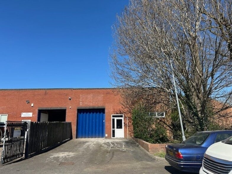 Clive Rd, Redditch for lease - Primary Photo - Image 1 of 1