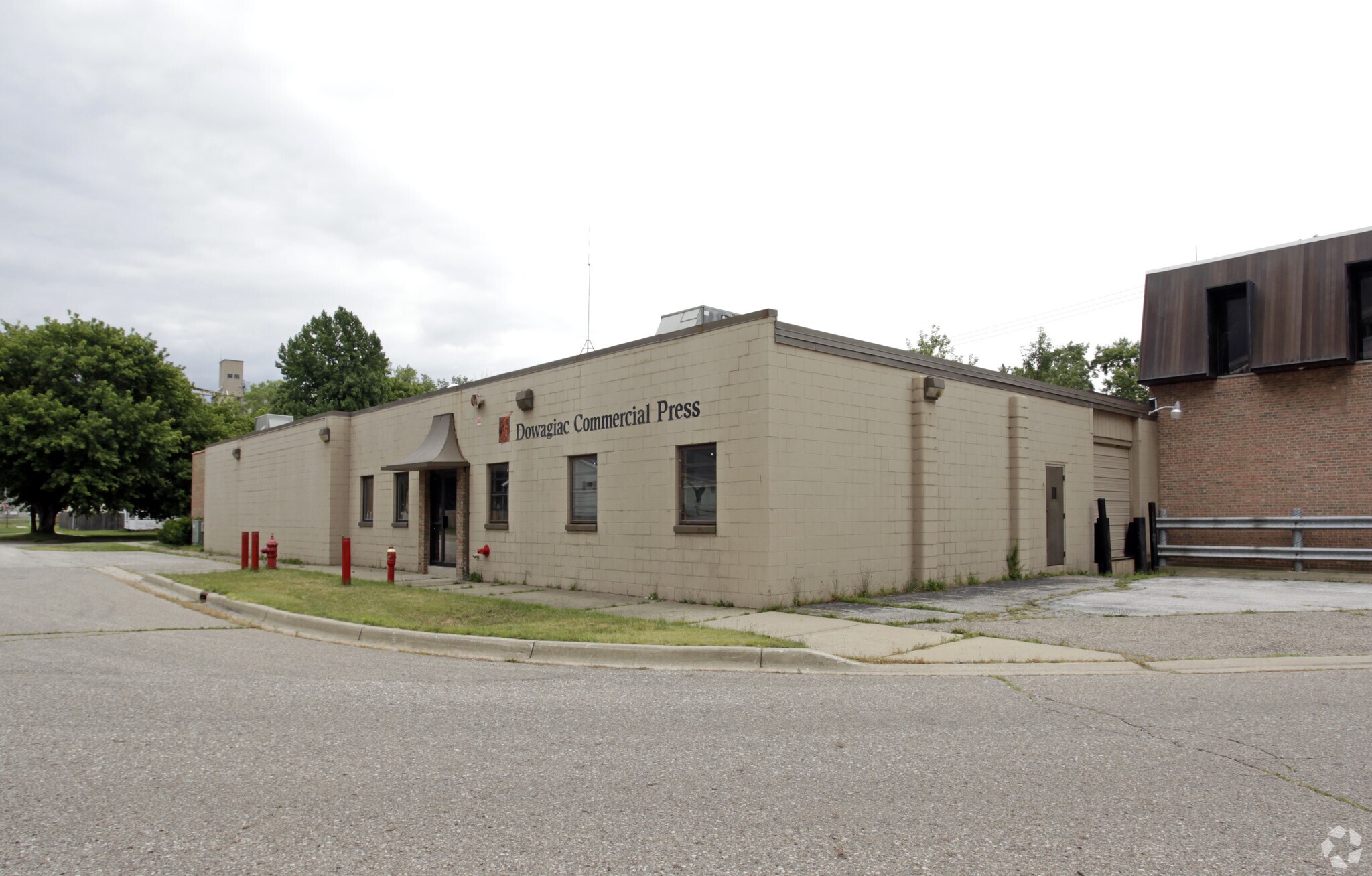 100 Lagrange St, Dowagiac, MI for sale Primary Photo- Image 1 of 1