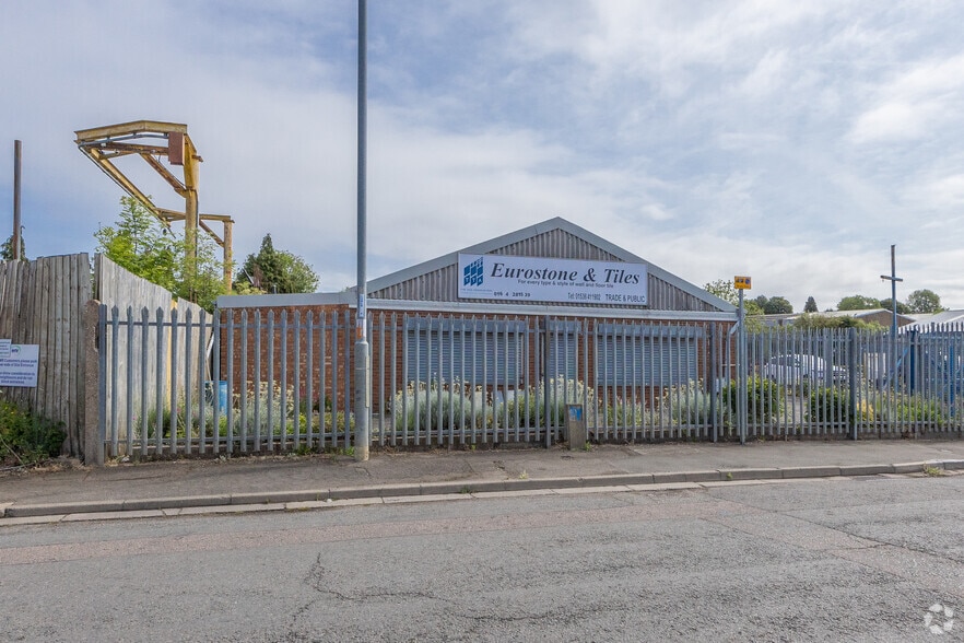 Pytchley Lodge Rd, Kettering for sale - Building Photo - Image 2 of 3