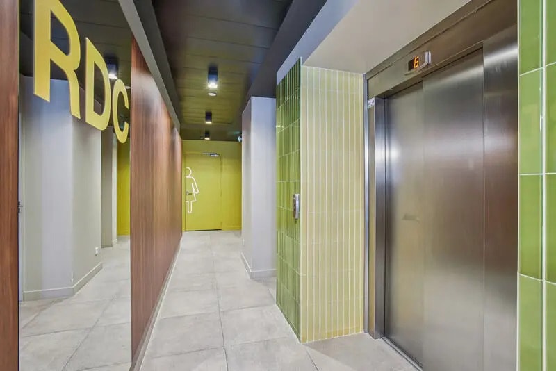 2 Rue Neuve Saint-Pierre, Paris for lease - Building Photo - Image 3 of 17