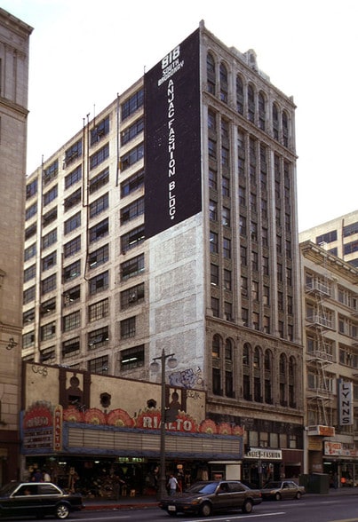 830-834 S Broadway, Los Angeles, CA for lease - Building Photo - Image 3 of 15